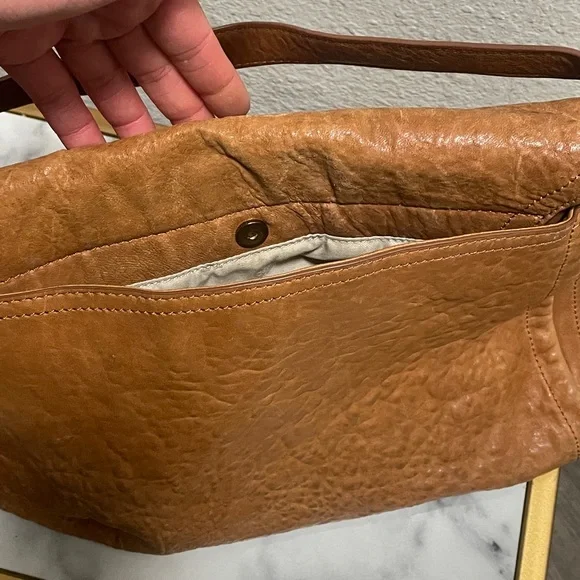 Tory Burch Shoulder Bag - Picture 12 of 13